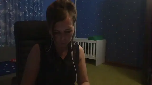 loveis007 online show from October 30, 2025, 8:42 pm