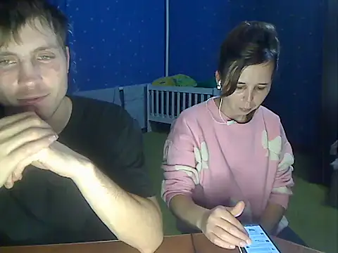 loveis007 online show from November 3, 2025, 9:48 pm