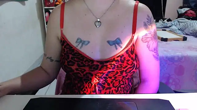 Snapshot of Ta_maravilhosaaa chatting on January 4, 2025, 2:25 am Ta maravilhosaaa online show from January 4, 2025, 2:25 am