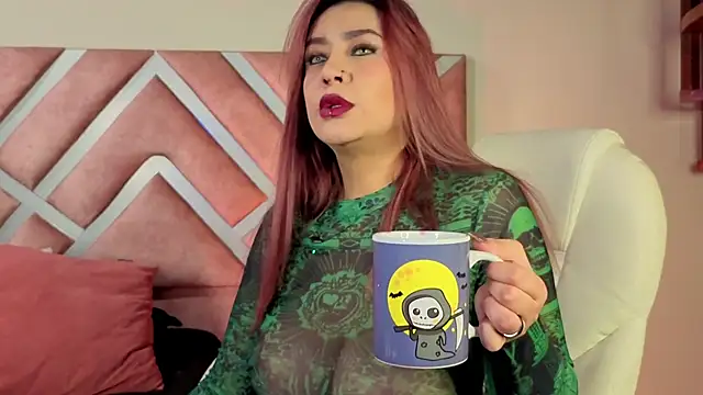  kelly hous36 online show from December 19, 2025, 12:45 pm