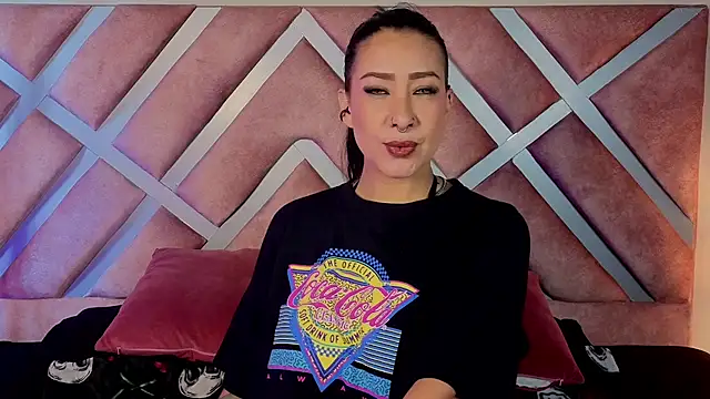  kelly hous36 online show from March 21, 2026, 12:54 pm