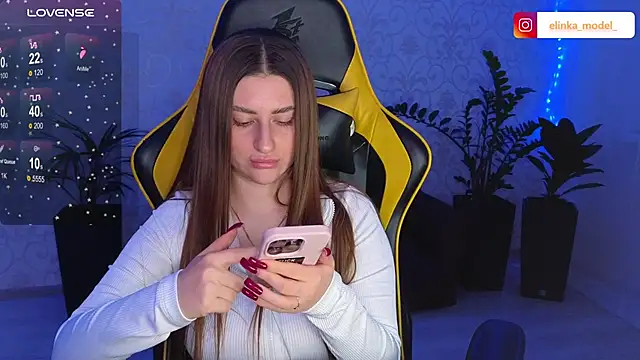 Elishka  online show from February 26, 2025, 8:00 pm