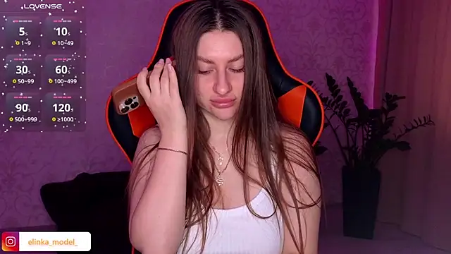 Elishka  online show from September 29, 2025, 5:12 am