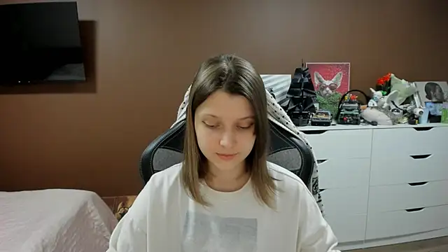 Snapshot of SoniNesti chatting on April 25, 2026, 4:37 pm SoniNesti online show from April 25, 2026, 4:37 pm