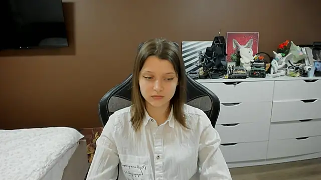 Snapshot of SoniNesti chatting on May 14, 2026, 3:19 pm SoniNesti online show from May 14, 2026, 3:19 pm