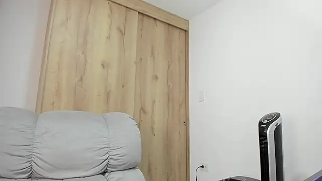 xspecialoomx online show from January 13, 2026, 7:52 pm