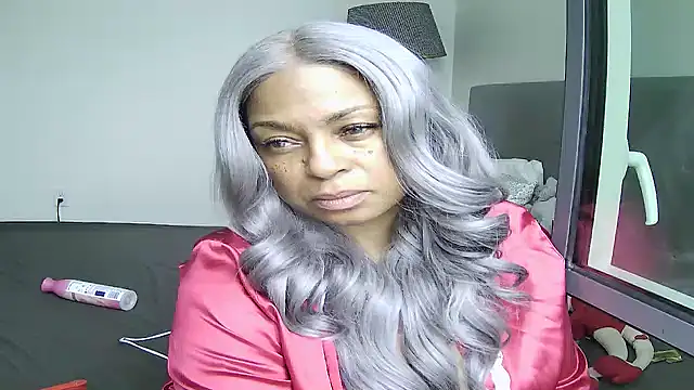 MSweetLindaParks online show from June 22, 2026, 3:31 pm