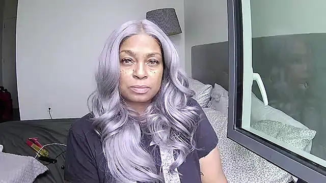 MSweetLindaParks online show from June 23, 2026, 1:09 pm