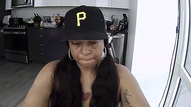 MSweetLindaParks online show from July 13, 2026, 2:53 pm
