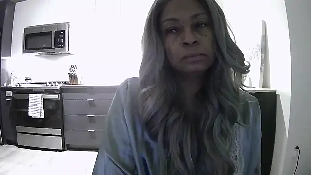 MSweetLindaParks online show from July 16, 2026, 1:22 am