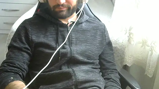 Snapshot of crazybaby5461 chatting on November 30, 2025, 9:35 am crazybaby5461 online show from November 30, 2025, 9:35 am