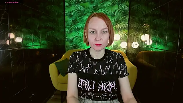 Snapshot of NikaGentle chatting on January 6, 2025, 8:57 am NikaGentle online show from January 6, 2025, 8:57 am