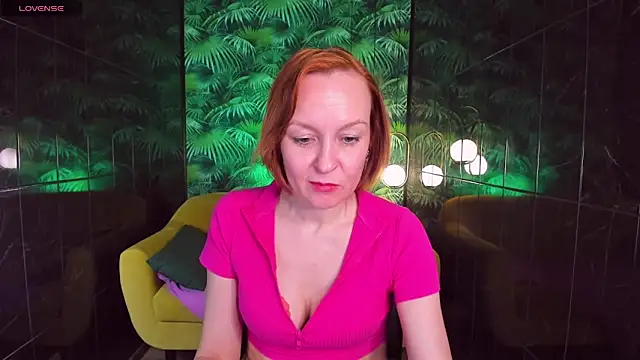 Snapshot of NikaGentle chatting on January 10, 2025, 12:04 pm NikaGentle online show from January 10, 2025, 12:04 pm