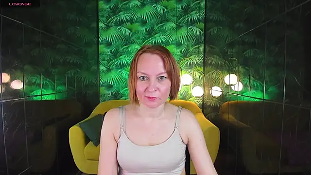 Snapshot of NikaGentle chatting on January 11, 2025, 5:52 am NikaGentle online show from January 11, 2025, 5:52 am