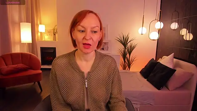 Snapshot of NikaGentle chatting on February 21, 2025, 8:29 am NikaGentle online show from February 21, 2025, 8:29 am