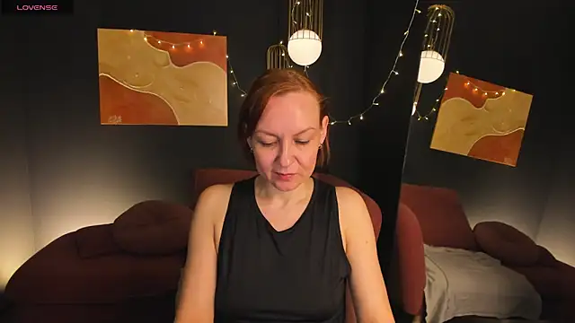 Snapshot of NikaGentle chatting on March 4, 2025, 8:57 am NikaGentle online show from March 4, 2025, 8:57 am