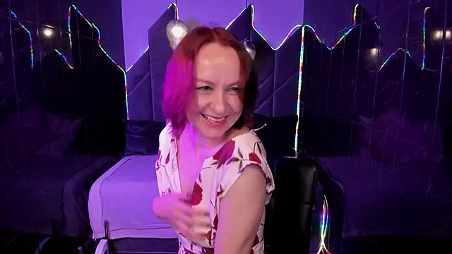 Snapshot of NikaGentle chatting on October 20, 2025, 5:41 am NikaGentle online show from October 20, 2025, 5:41 am