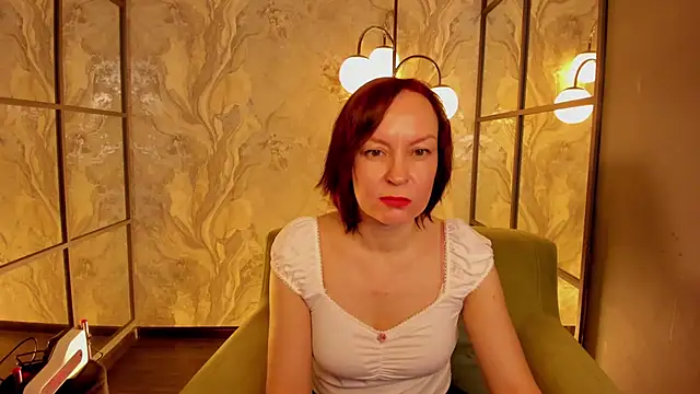 Snapshot of NikaGentle chatting on December 2, 2025, 5:46 am NikaGentle online show from December 2, 2025, 5:46 am