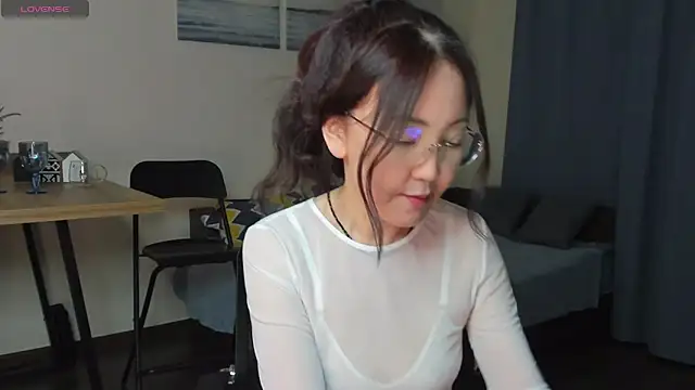 AvroraSakura online show from January 17, 2025, 3:22 pm