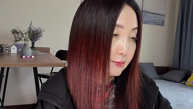 AvroraSakura online show from September 19, 2025, 9:11 am