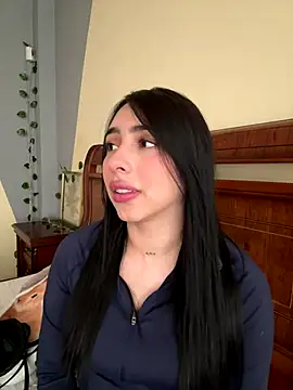 isabella jade online show from October 15, 2025, 2:28 pm