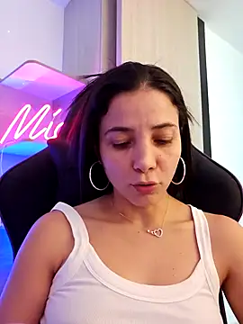 Snapshot of miaeyes chatting on January 18, 2025, 4:53 pm miaeyes online show from January 18, 2025, 4:53 pm