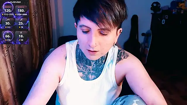 Marieblueeyes online show from October 23, 2025, 4:34 am