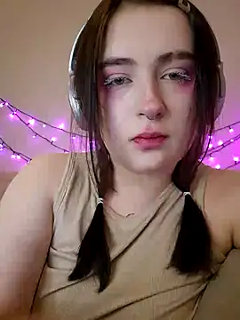 Snapshot of Yammy_Yumi chatting on January 20, 2025, 9:11 pm Yammy Yumi online show from January 20, 2025, 9:11 pm