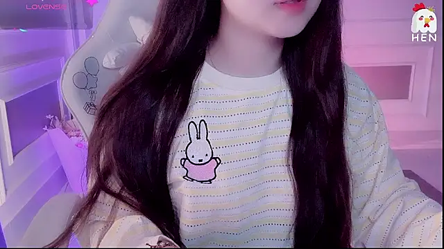 hen237 online show from April 18, 2026, 5:50 pm