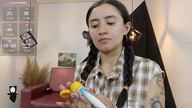 Perla Campbell online show from October 17, 2025, 7:05 pm