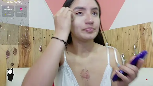 Perla Campbell online show from October 21, 2025, 1:12 pm