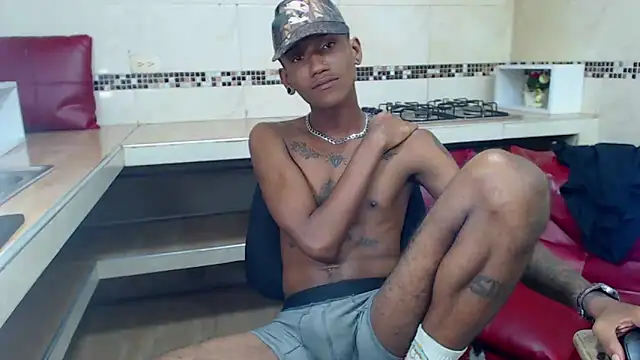 Snapshot of ManSant chatting on January 30, 2025, 5:39 pm ManSant online show from January 30, 2025, 5:39 pm