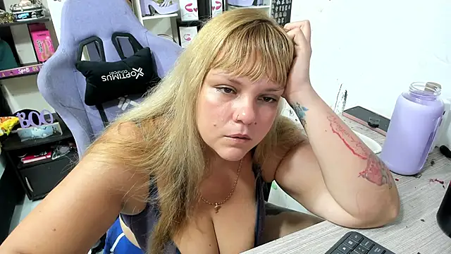 allsson queen online show from October 27, 2025, 6:34 pm