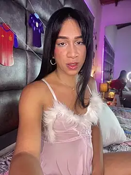 Snapshot of Ashly_Miller chatting on July 8, 2026, 7:51 pm Ashly Miller online show from July 8, 2026, 7:51 pm
