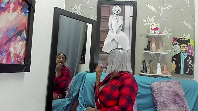 Karen Bis online show from March 31, 2026, 11:05 pm