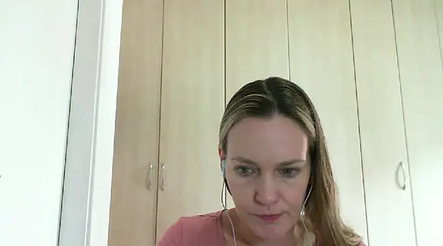 Snapshot of Annylove1 chatting on January 23, 2025, 10:54 am Annylove1 online show from January 23, 2025, 10:54 am