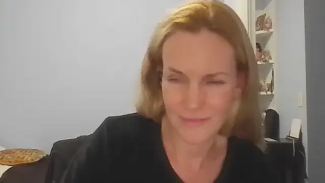 Annylove1 online show from May 19, 2026, 12:16 am