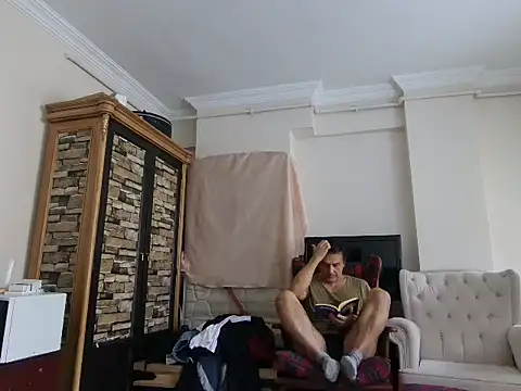 ALPHANDRE online show from September 10, 2025, 5:07 am