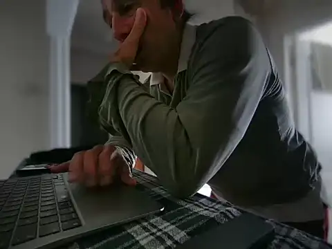 ALPHANDRE online show from February 21, 2026, 8:04 am