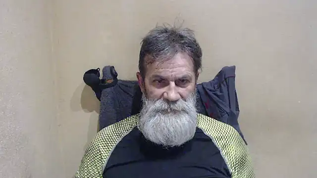 Snapshot of AlexNudo chatting on May 22, 2026, 8:32 am AlexNudo online show from May 22, 2026, 8:32 am