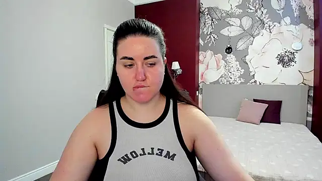 Roxie Bradley online show from March 9, 2026, 6:50 am