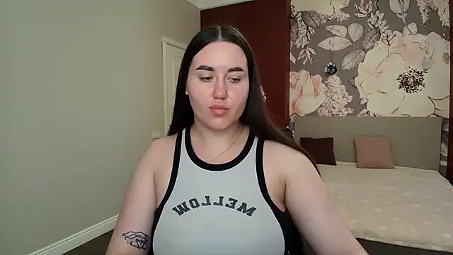 Snapshot of Roxie_Bradley chatting on July 24, 2026, 5:38 am Roxie Bradley online show from July 24, 2026, 5:38 am
