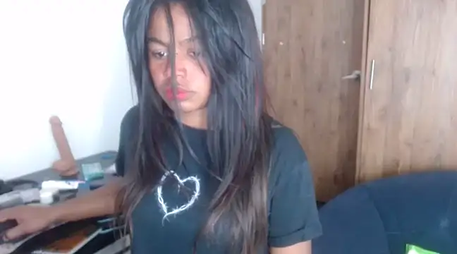 charlott7 online show from December 20, 2024, 2:08 am