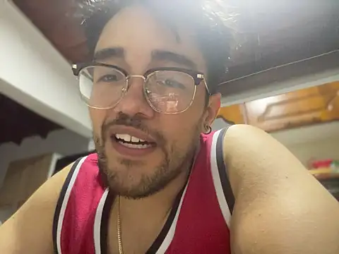 Im sophiie online show from January 25, 2025, 5:40 am