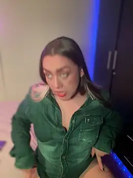 Im sophiie online show from February 23, 2025, 9:00 am