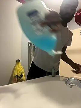 SlxmXBlxck online show from November 16, 2025, 3:17 pm