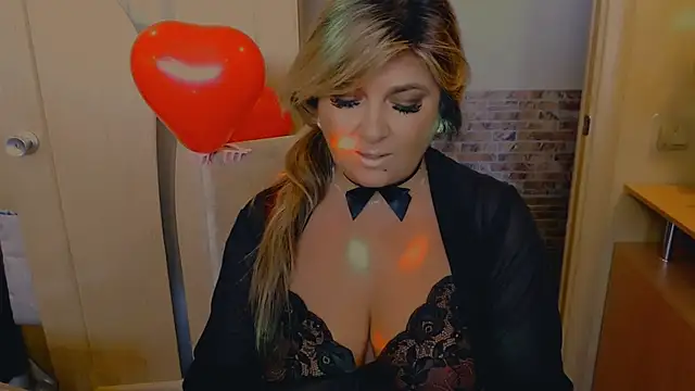 Malena Mi online show from February 15, 2026, 9:30 am