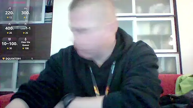 Snapshot of Matttthees chatting on November 11, 2025, 12:10 am Matttthees online show from November 11, 2025, 12:10 am