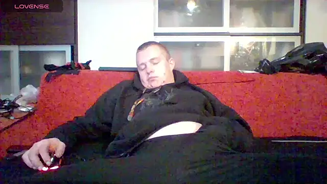 Snapshot of Matttthees chatting on November 23, 2025, 6:19 pm Matttthees online show from November 23, 2025, 6:19 pm