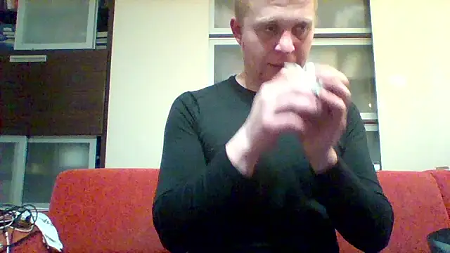 Snapshot of Matttthees chatting on November 28, 2025, 10:34 pm Matttthees online show from November 28, 2025, 10:34 pm